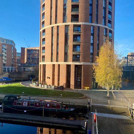 Doubletree By Hilton Leeds Hotel Leeds  Exterior foto